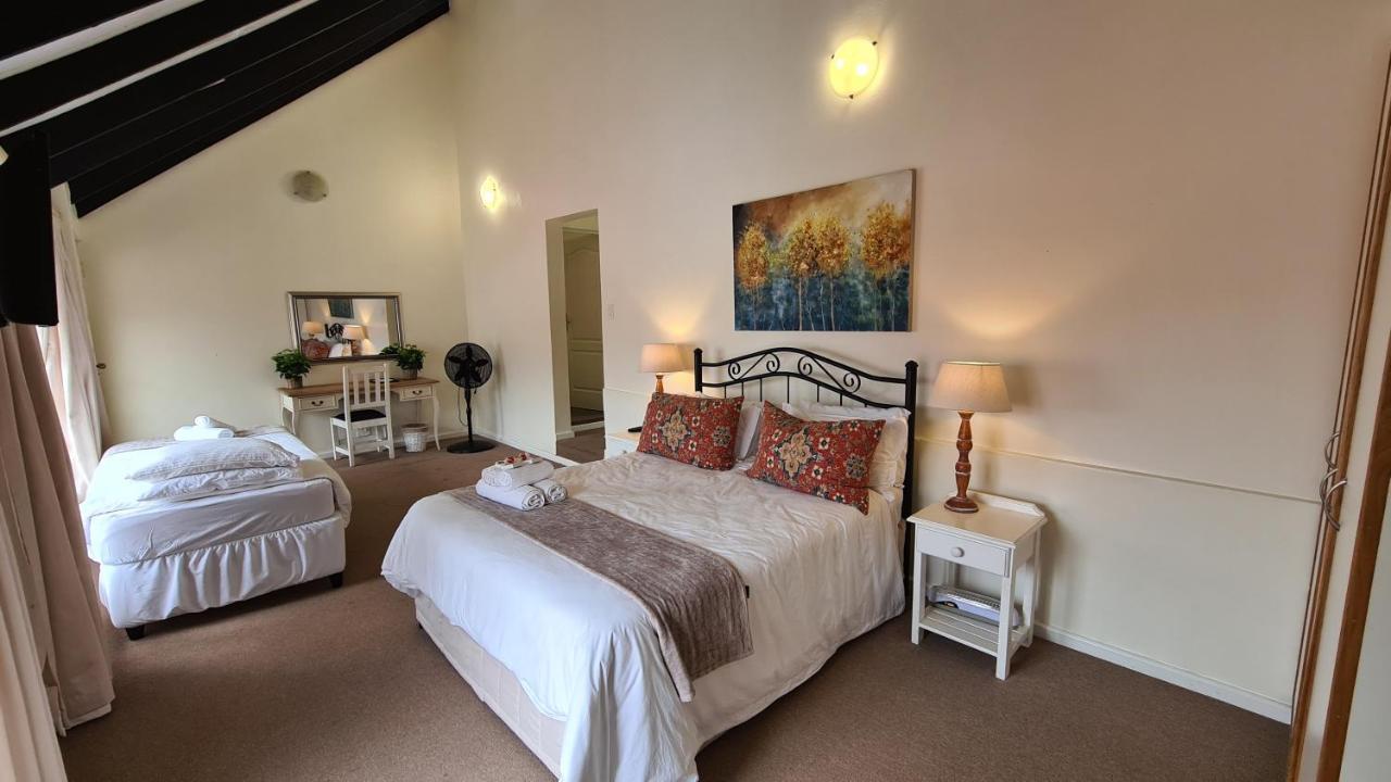 Hathaway Guest House East London Esterno foto