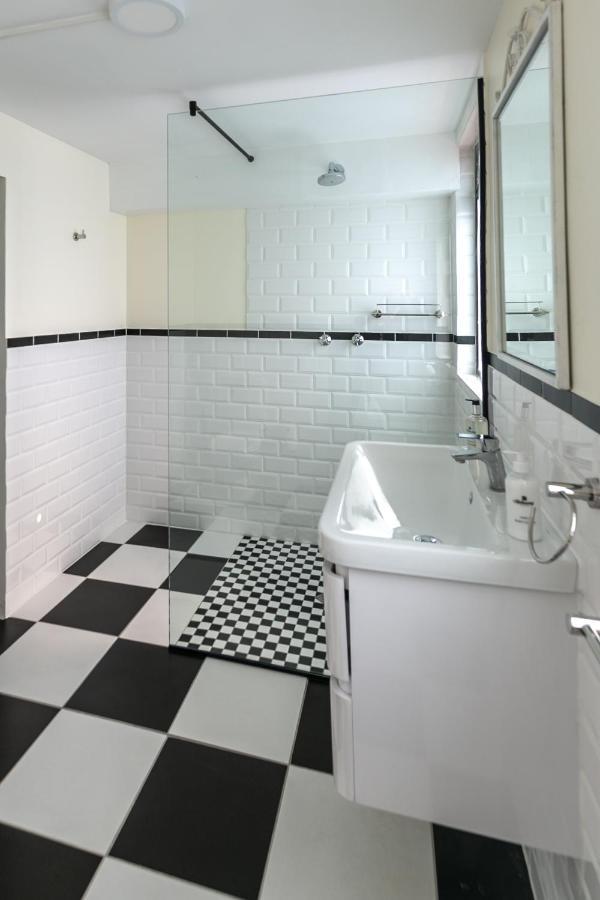 Hathaway Guest House East London Esterno foto