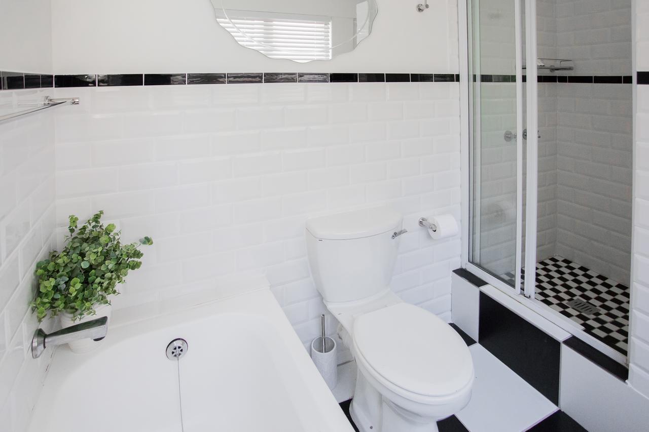 Hathaway Guest House East London Esterno foto