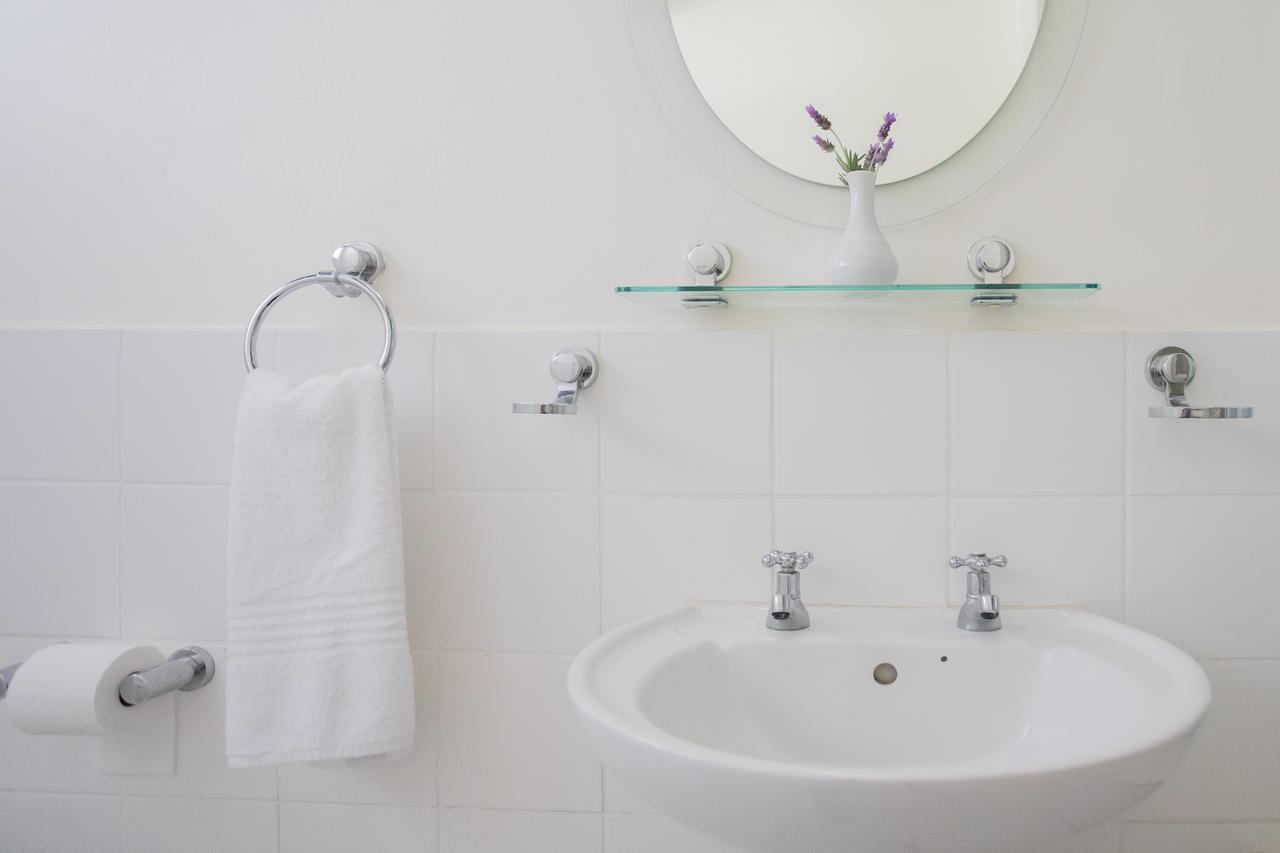 Hathaway Guest House East London Esterno foto